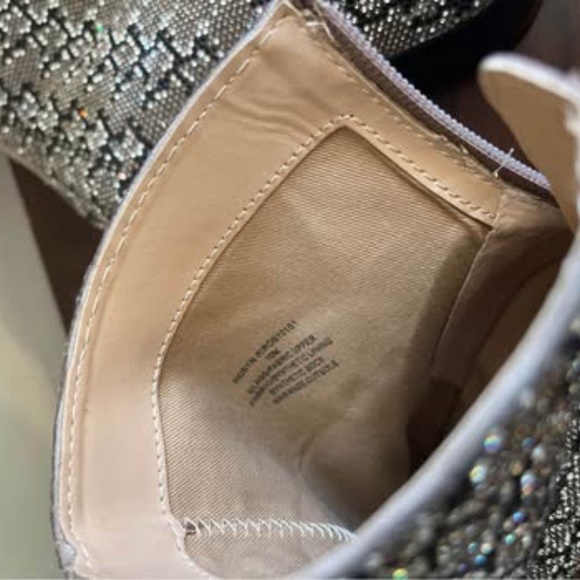 Size 10M Steve Madden® Robyn-R Crystal Snake Dress Bootie - Picture 6 of 6